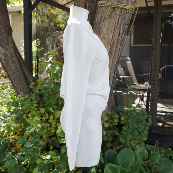 White Button-up Cardigan - Picture 3 of 4